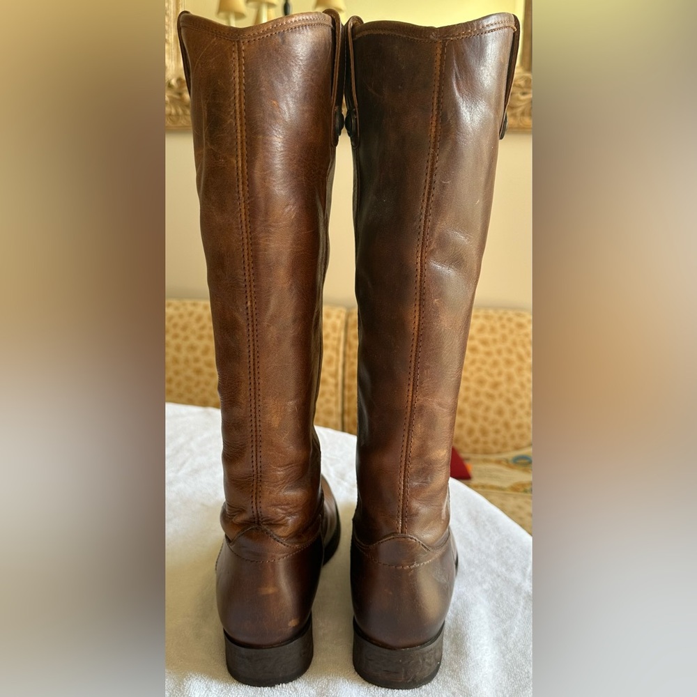 Classic Frye Melissa Button Boots in Cognac 8-1/2 M; pre-owned, good condition - Picture 3 of 9